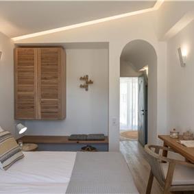 3 bedroom villa with pool & sea views, near Palaiokastrítsa, sleeps 6